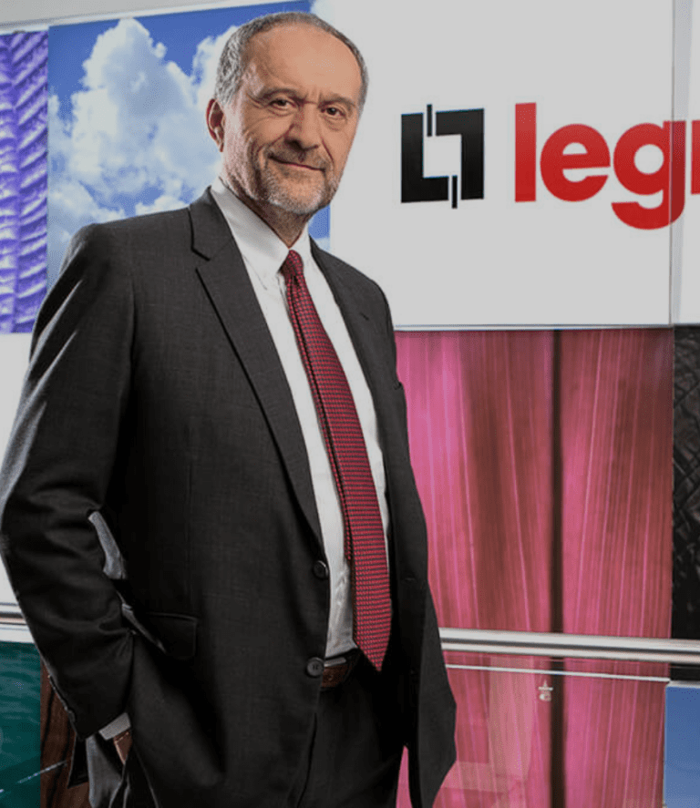 Legrand 2 Legrand