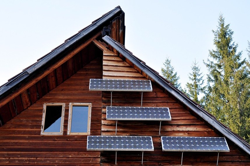 Paneles solares ¿por qué instalar paneles solares en tu casa? Todo el poder de la energía solar explicado en  1 minuto